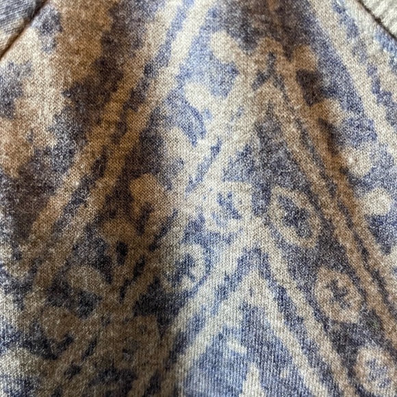 Faded Glory Light sweatshirt - Picture 3 of 3